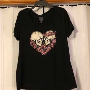 Hearts and skulls t-shirt!